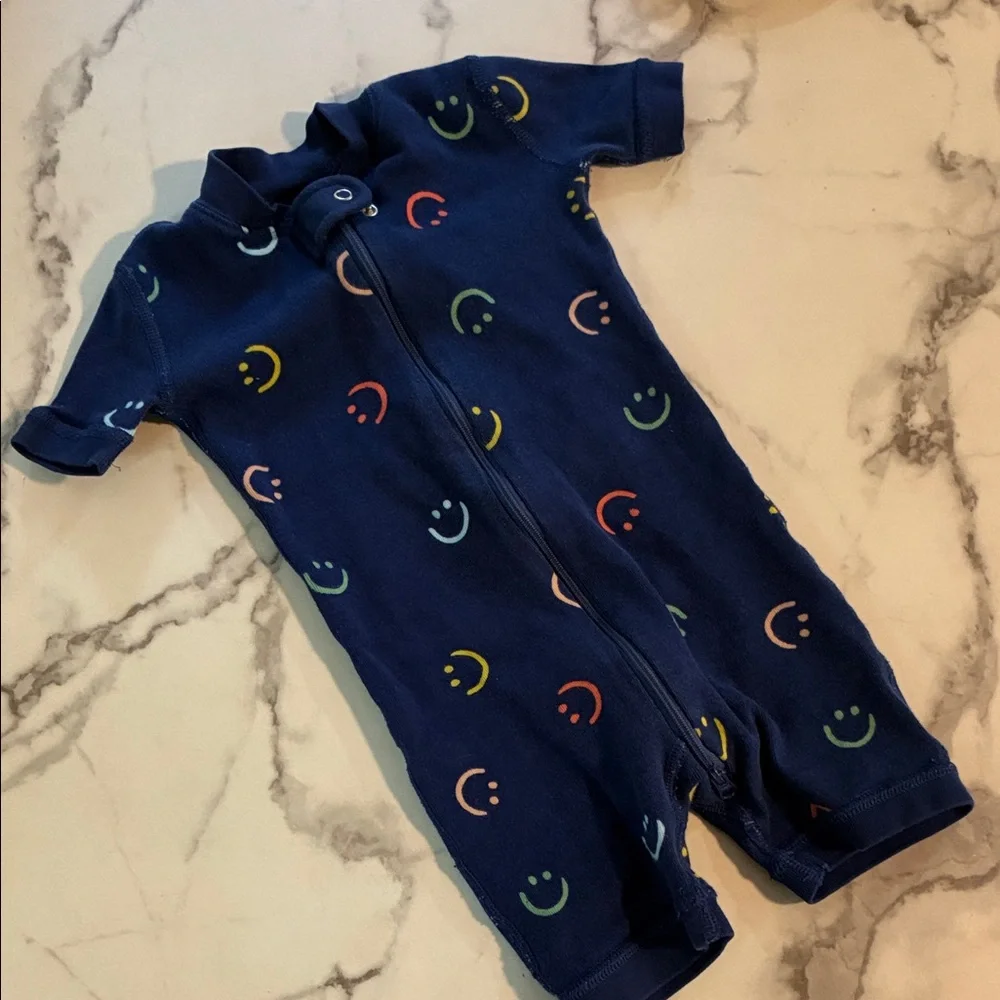 Hanna Andersson Navy Blue Shorts Pajama with Multicolor Smiles